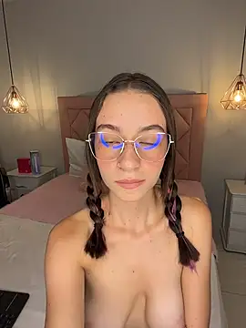 Chloe_Key webcam