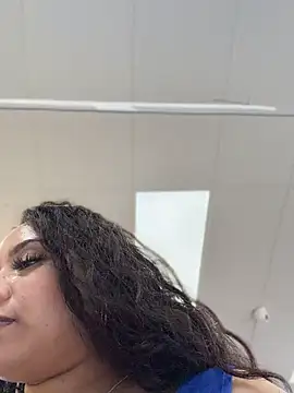 CarmelaAnthony live cam on StripChat