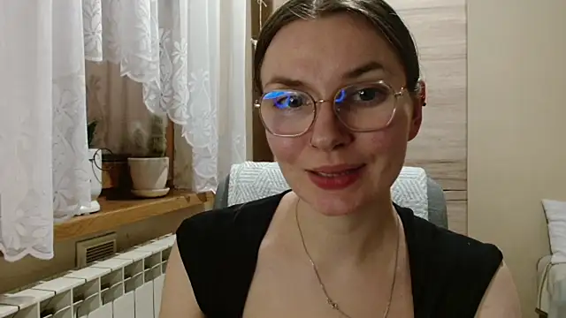 LooveELLYx live cam on StripChat