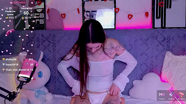 KittiMissi live cam on StripChat