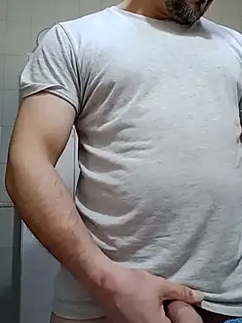 Bradd_32 live cam on StripChat