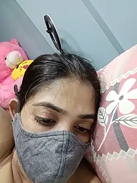 sanayabose7 live cam on StripChat