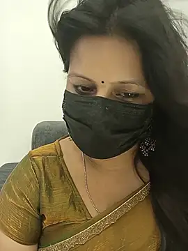 noty_girl2 (F milf) - boobs  show