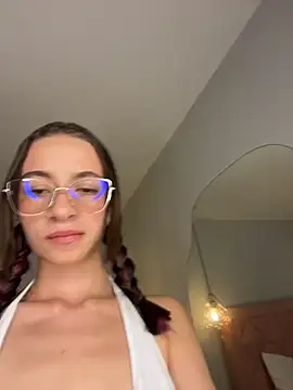 Chloe_Key webcam