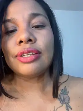 Rashell1_Queen webcam