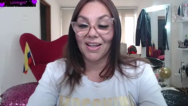 Myrnasexxx webcam