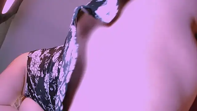 Honey_Lucy1 webcam