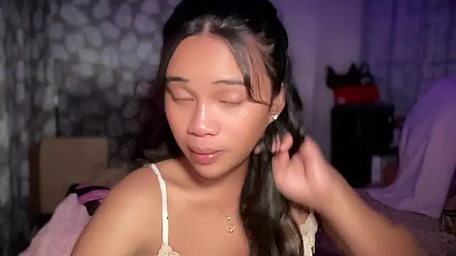 Exotic_alyssa69 webcam
