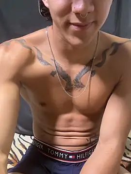 Noah__Dick live sex cam