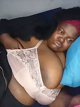 ChubbyLucia webcam