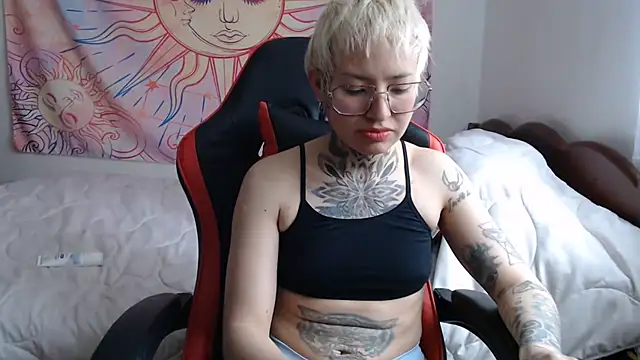 ArrangedFoot webcam