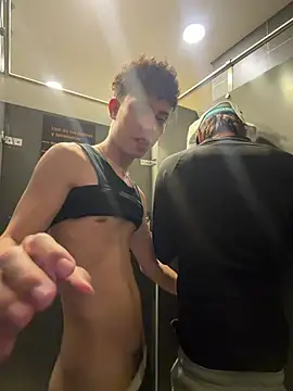 yoursexyjose live webcam