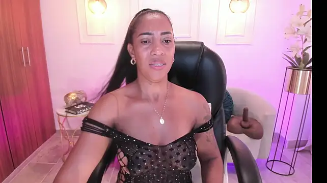Shantaall_ webcam