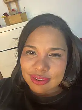 Rashell1_Queen webcam