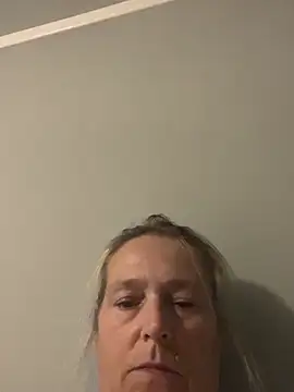 Blondnboujee53