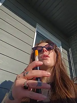 LilyOrion webcam