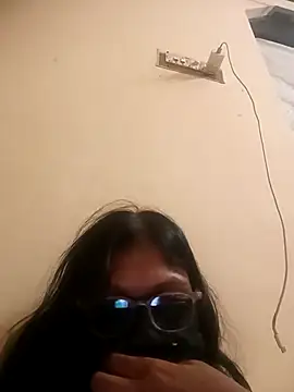 Nilam_89 webcam