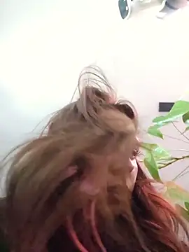 LilyOrion live sex cam