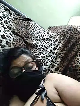 LOVE__RANI webcam