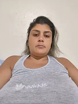 AlyDenalioficial live cam on StripChat