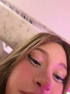 hanna_uwwu webcam