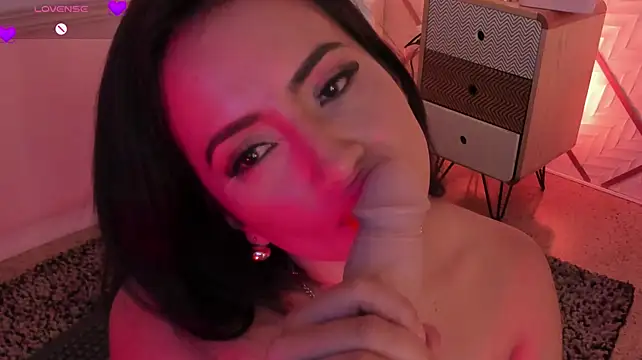 ZaraVesari webcam