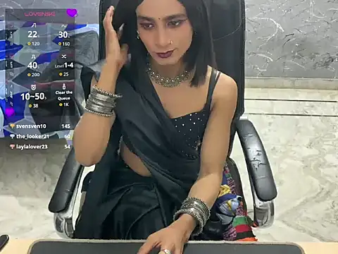 LuvLayla webcam