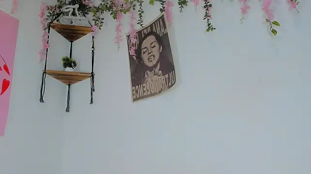 MarieTaylor_ webcam