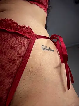 Juanita-Diaz Live Webcam on Stripchat