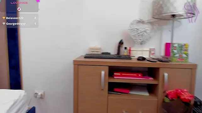 tenny_shy webcam