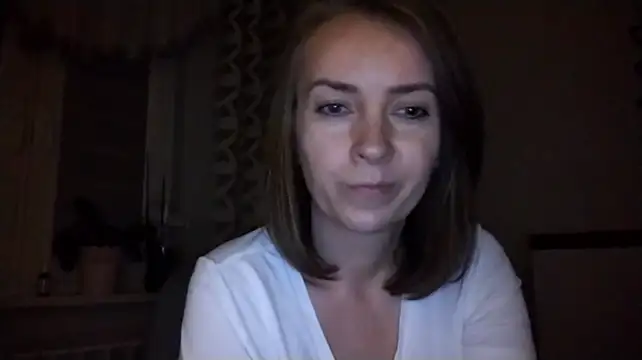 JenniferAlone live cam on StripChat