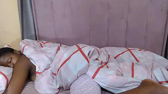 HornyChocoX live cam on StripChat