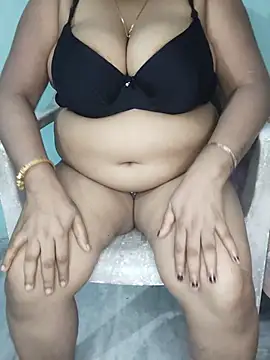 DESI-DOLLLL live cam on StripChat
