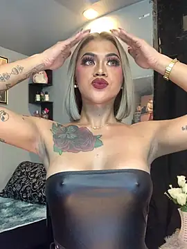 StellaStrong30 live cam on StripChat