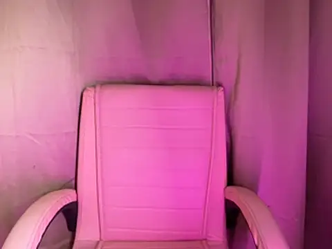 Its_cherry_magic webcam