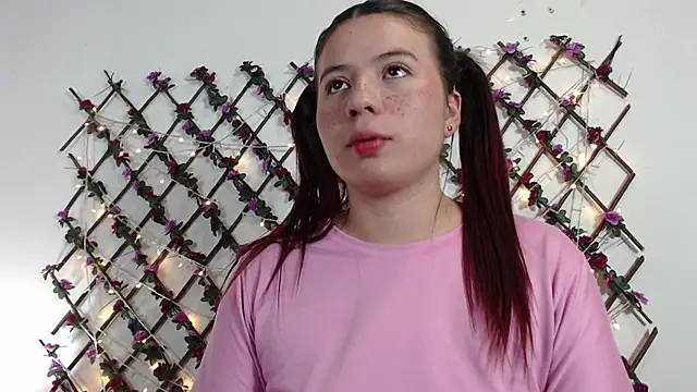 Samantha_Wallker live cam on StripChat