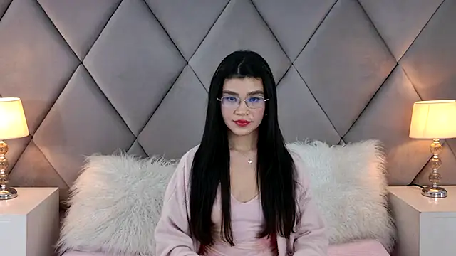 OliviaDiaz live cam on StripChat