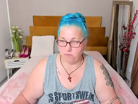 Sugarmommy_69X live cam on StripChat