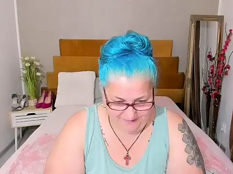 Sugarmommy_69X webcam