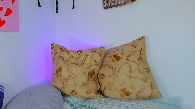 MarieTaylor_ webcam