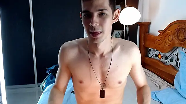 Brandon_Wolf webcam