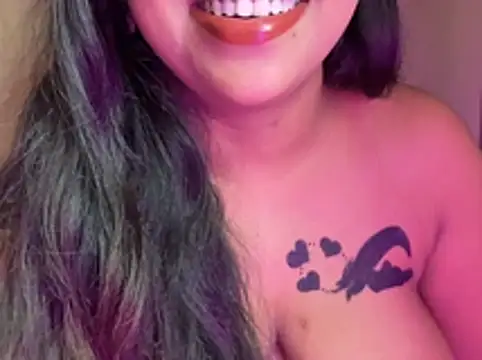 Its_cherry_magic webcam