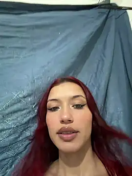 Cherry_Scarlet_ live cam on StripChat