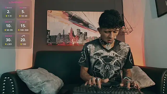 Maximoking26 webcam