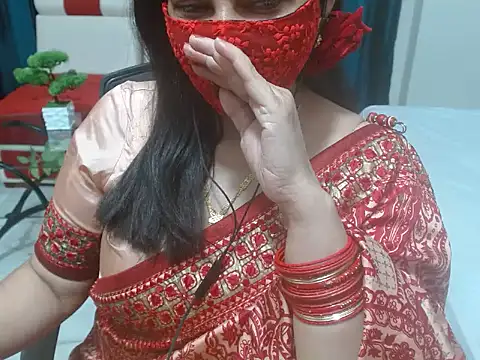 Moon-777 live cam on StripChat