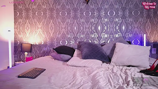 AbellaFox_ webcam