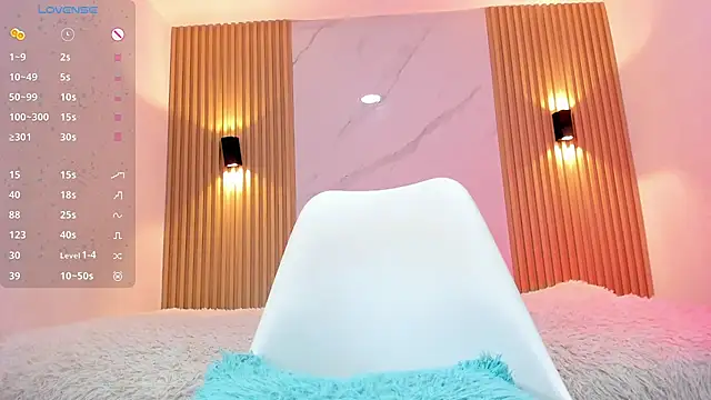 miss_alice_jones webcam