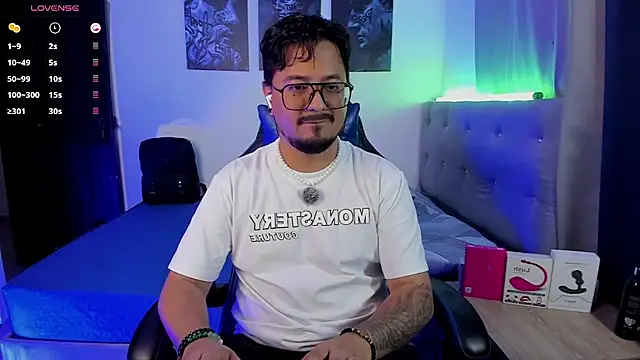 DaviidEvans_ captura de la sala en vivo en Stripchat