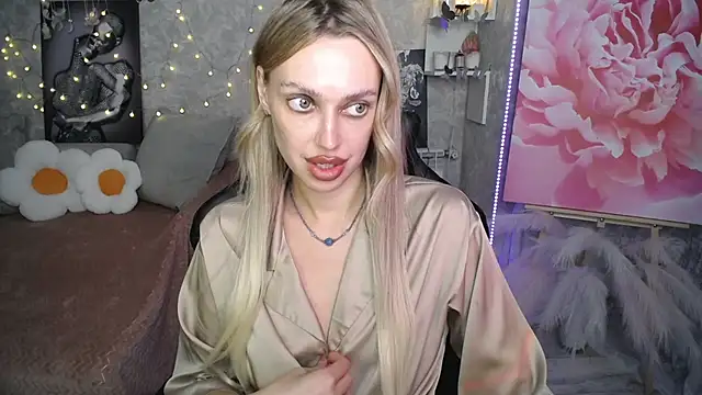 NickyAdamidi webcam