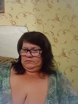 NysiOlsen live cam on StripChat